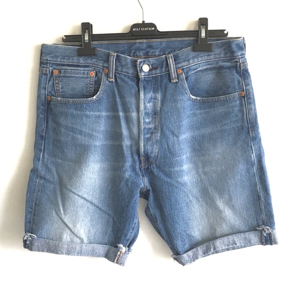 (SOLD) LEVI’S 501 CT Mid-Thigh Denim Short Blue 34 - Picture 3 of 4